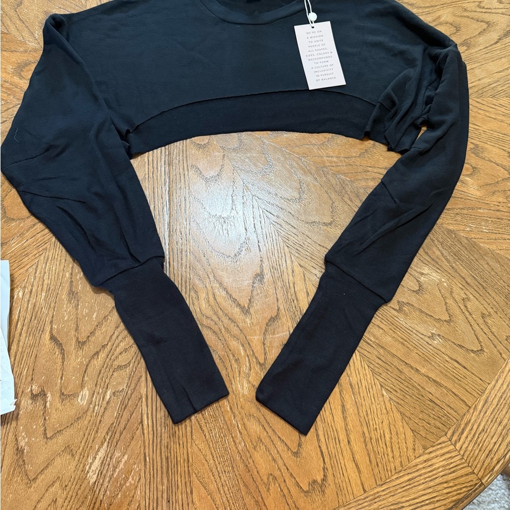 Black Cropped Long Sleeve Top
